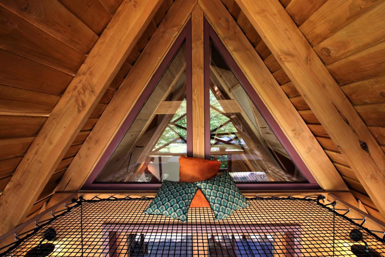 Habitat Createur - Hebergements Insolites Au Camping Municipal "Les Ecureuils" Recoubeau-Jansac エクステリア 写真