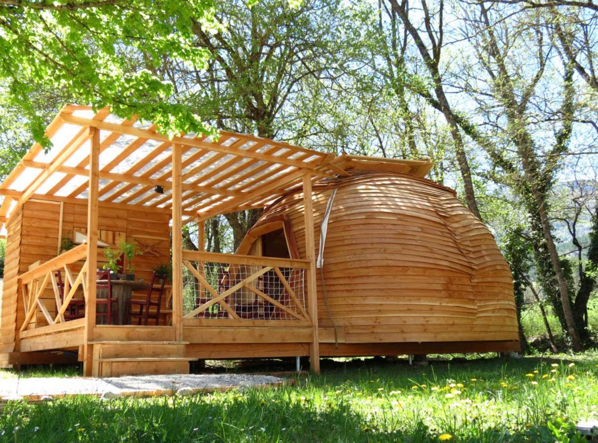 Habitat Createur - Hebergements Insolites Au Camping Municipal "Les Ecureuils" Recoubeau-Jansac エクステリア 写真