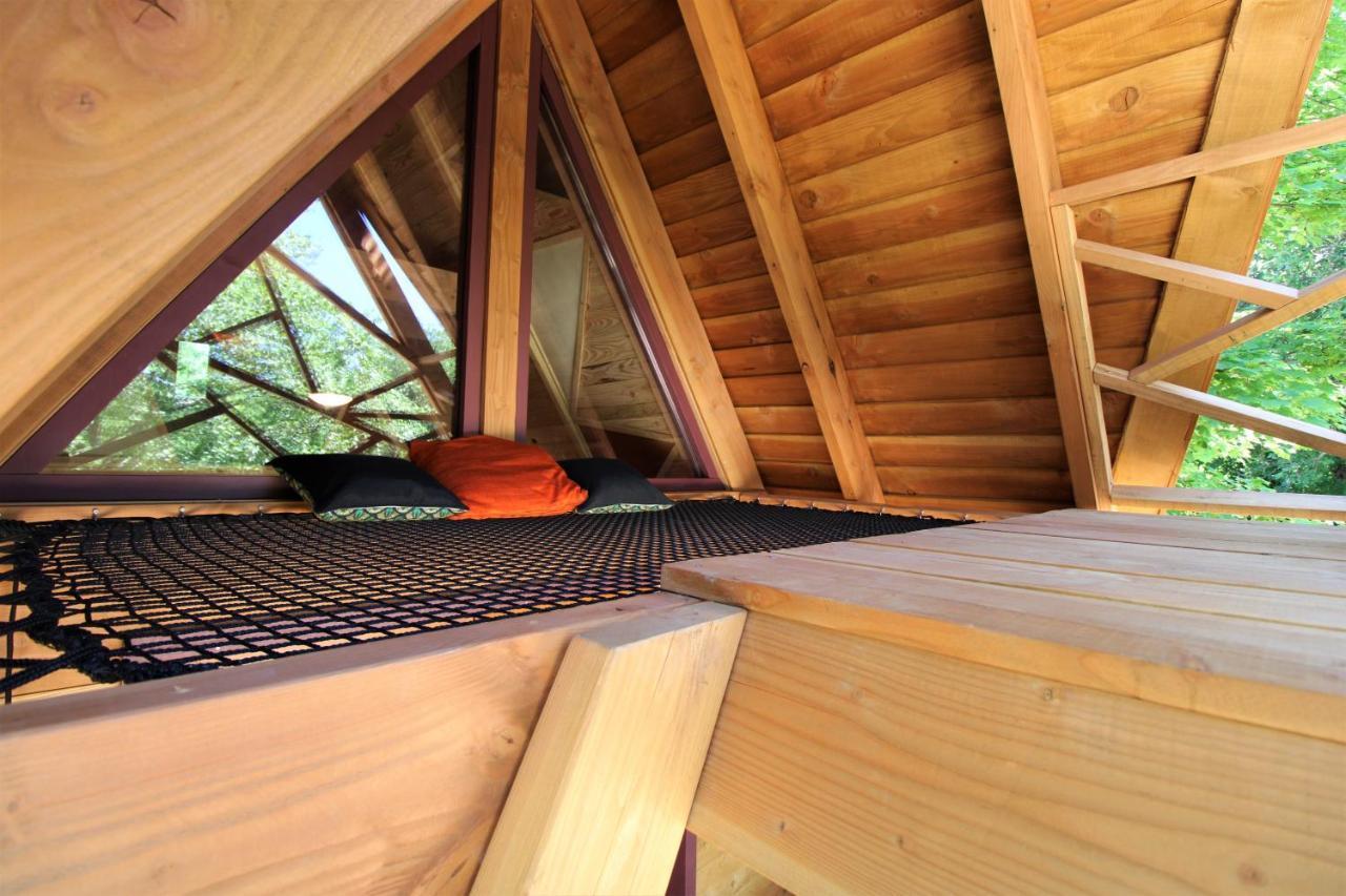 Habitat Createur - Hebergements Insolites Au Camping Municipal "Les Ecureuils" Recoubeau-Jansac エクステリア 写真