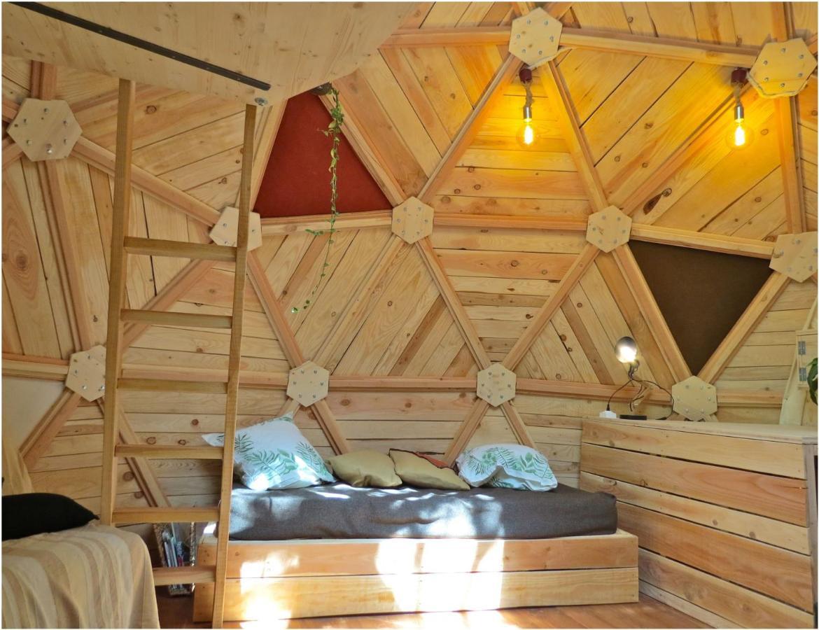 Habitat Createur - Hebergements Insolites Au Camping Municipal "Les Ecureuils" Recoubeau-Jansac エクステリア 写真