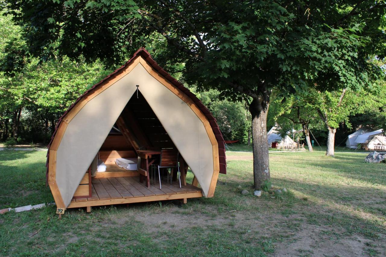 Habitat Createur - Hebergements Insolites Au Camping Municipal "Les Ecureuils" Recoubeau-Jansac エクステリア 写真
